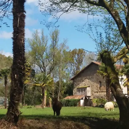 La Chapelle Du Chateau Hébergement de vacances Pouillon
