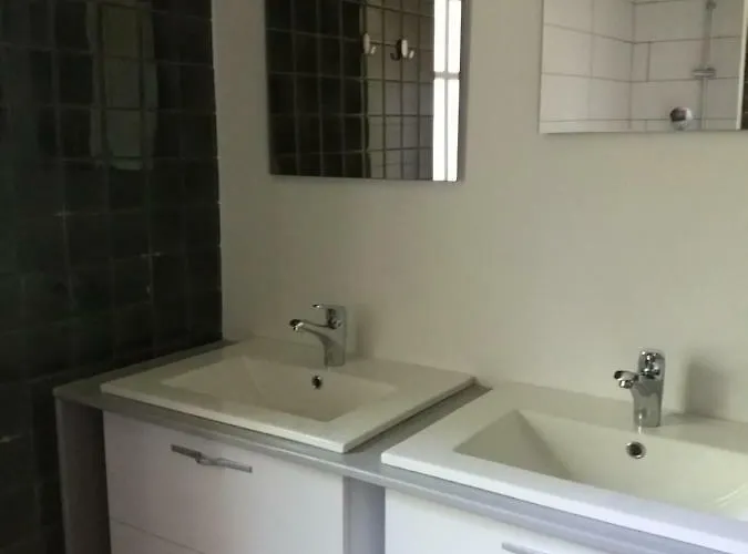 La Chapelle Du Chateau Pouillon