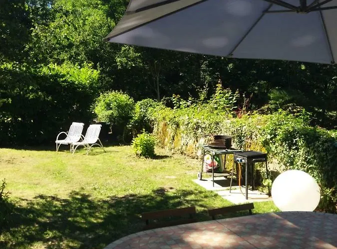 La Chapelle Du Chateau Pouillon